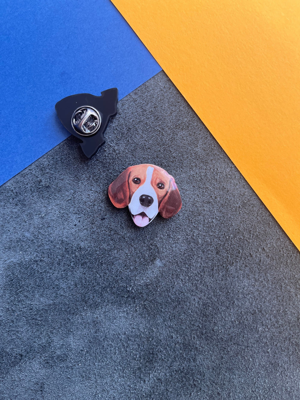 Beagle | Yaka Rozeti - Evcil hayvanlar için mükemmel bir ürün.