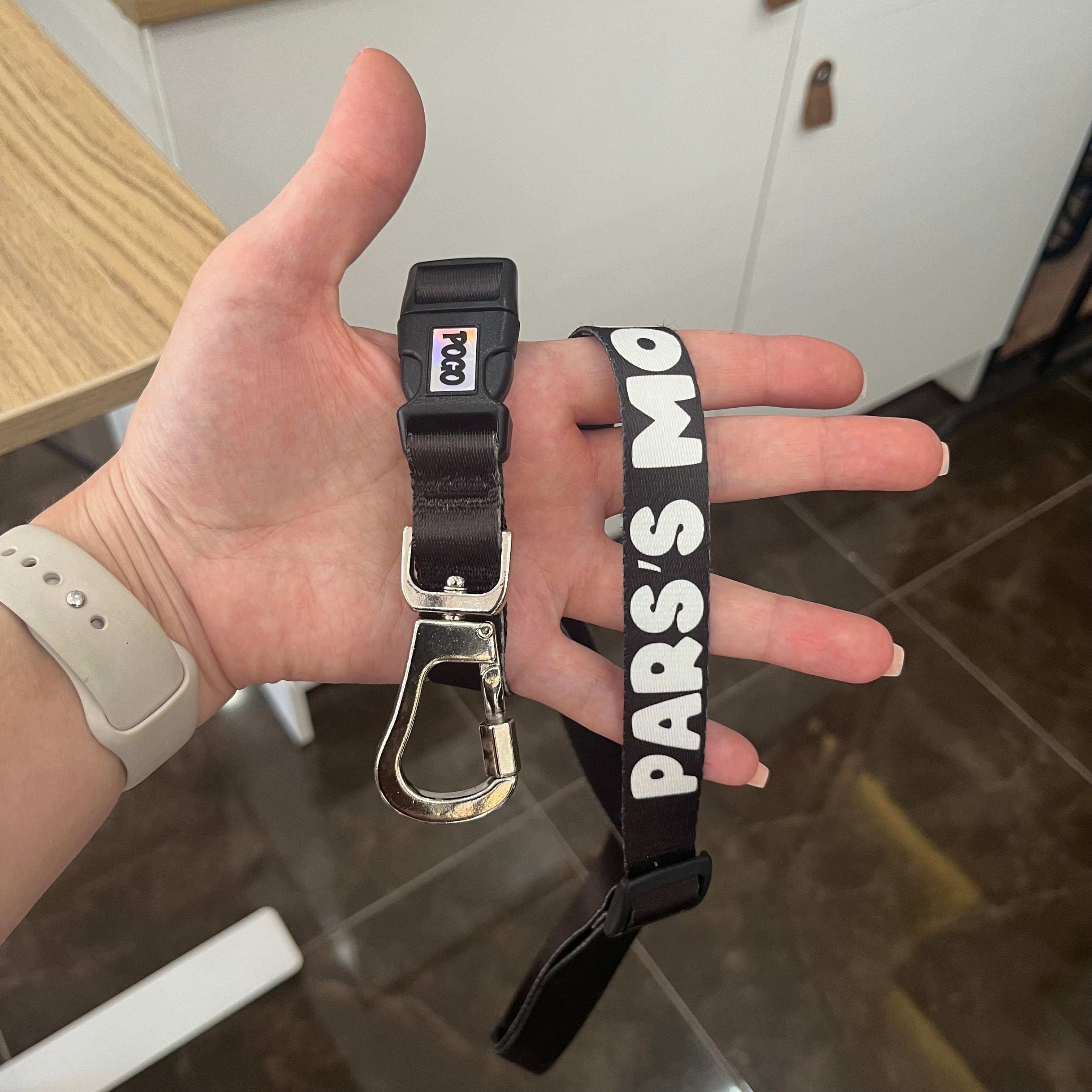 Black | Eller Serbest Tasma