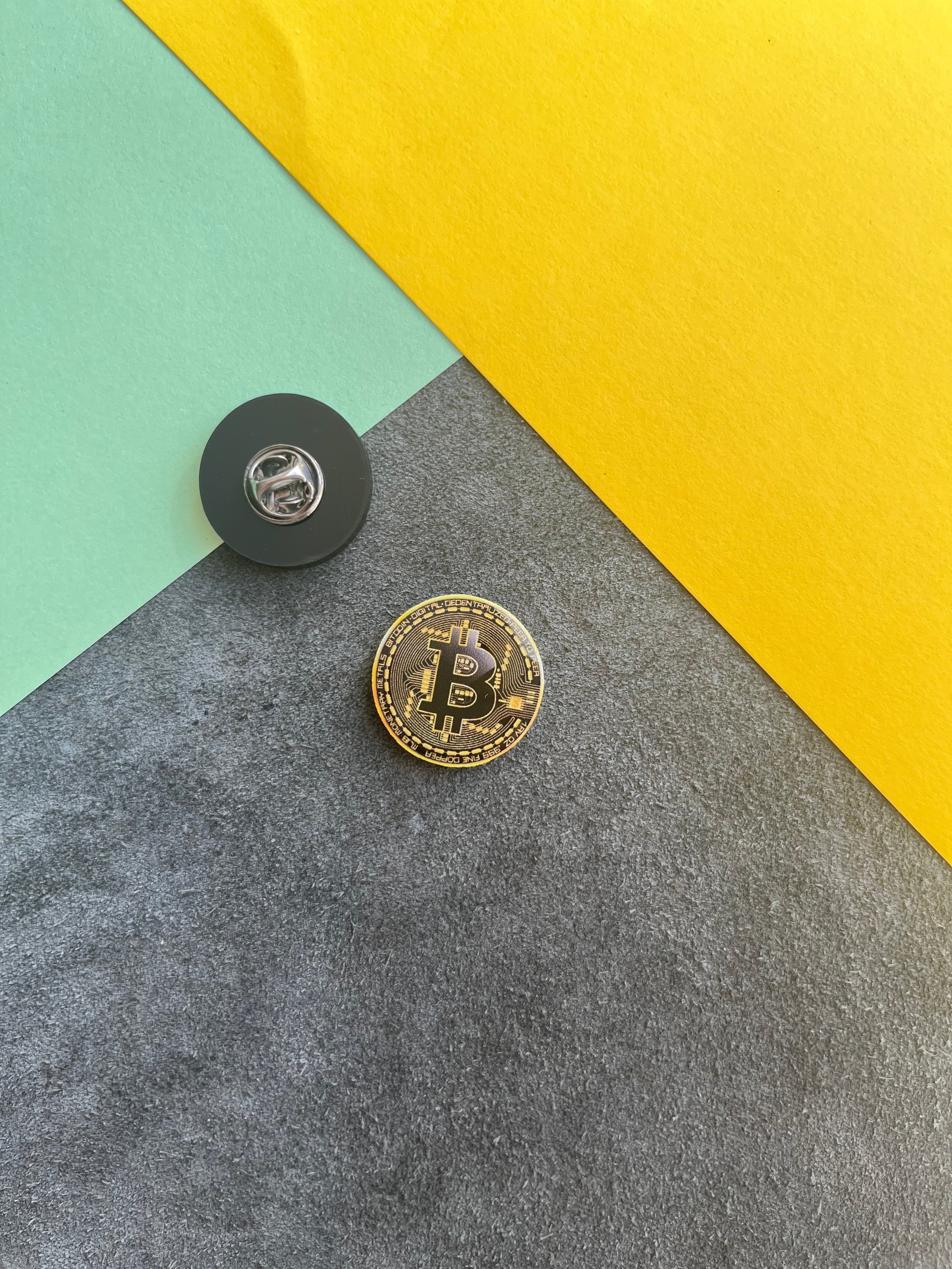 Bitcoin | Yaka Rozeti - Evcil hayvanlar için mükemmel bir ürün.