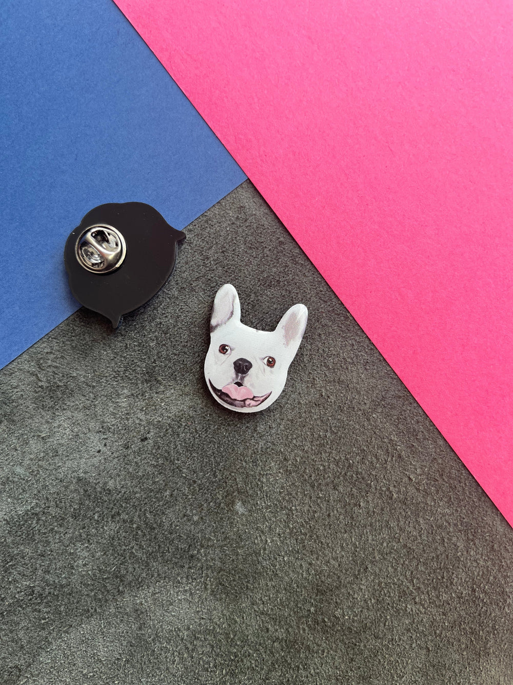 French Bulldog | Yaka Rozeti - Evcil hayvanlar için mükemmel bir ürün.