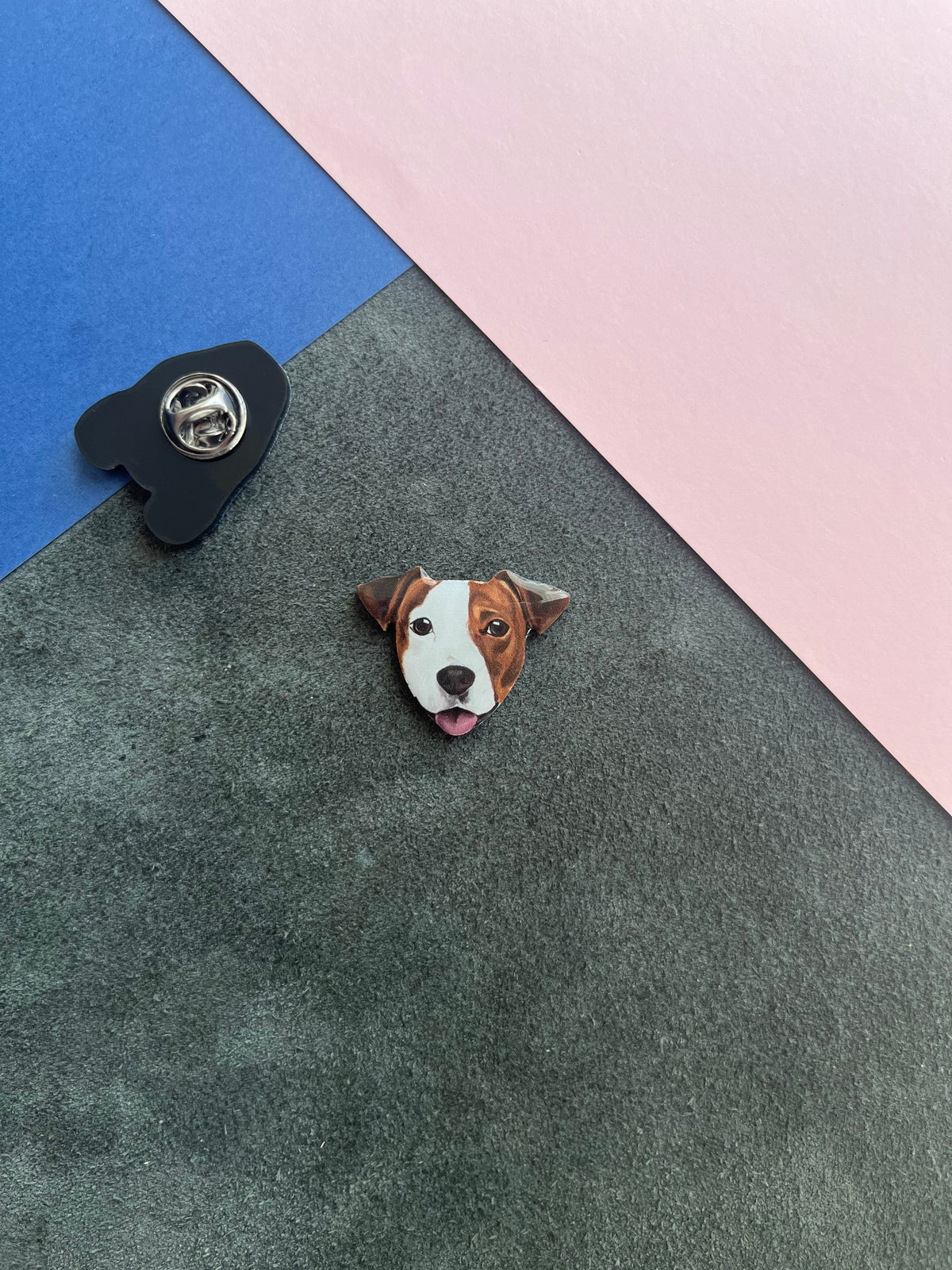 Jack Russell | Yaka Rozeti - Evcil hayvanlar için mükemmel bir ürün.